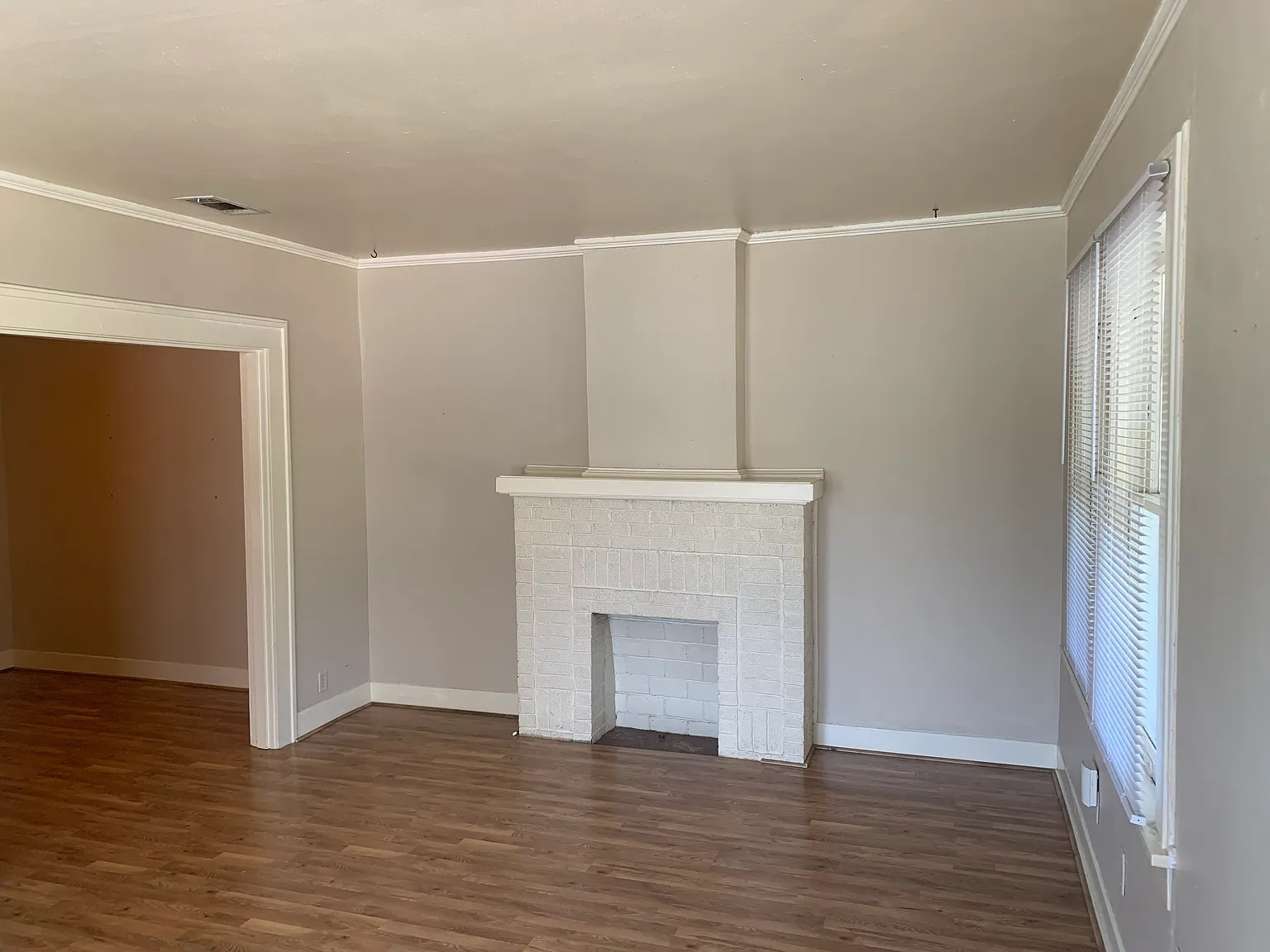 1 bed, 760 sqft, $1,200 — Photo 2