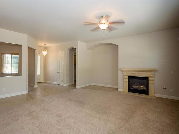 3rd image of 5851 E Grove Ave