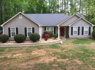 40 Maddox Rd, Acworth, GA 30102