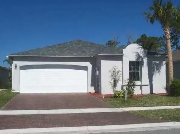 5863 Azalea Cir, West Palm Beach, FL 33415