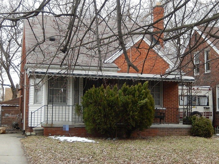 1st image of 11716 Glastonbury Ave