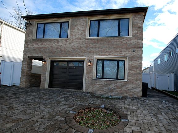 2nd image of 259 Warwick Ave