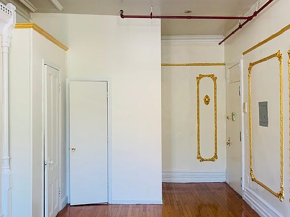 3rd image of 14 Verona Pl APT 3