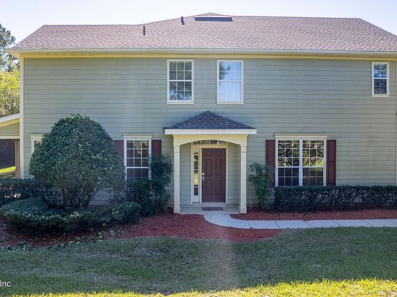 3rd image of 7001 ROUNDLEAF Drive