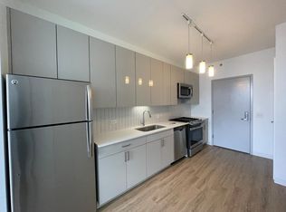 612 W Van Buren St #415, Chicago, IL 60607
