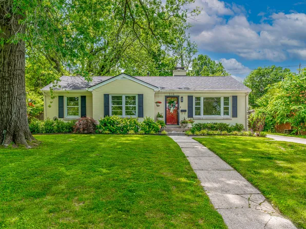 208 E Lowry Ln, Lexington, KY 40503