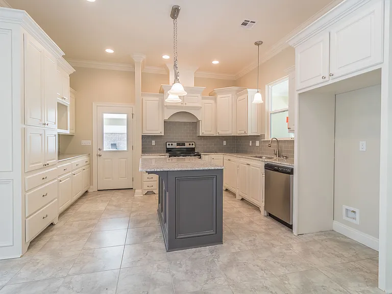1026 Timber Trails Rd — Photo 3