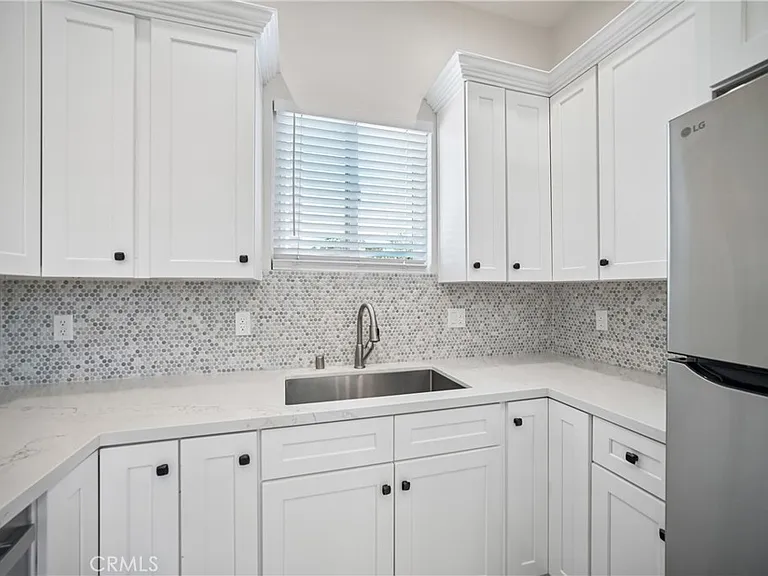 1956 N Ontario St #101 — Photo 9