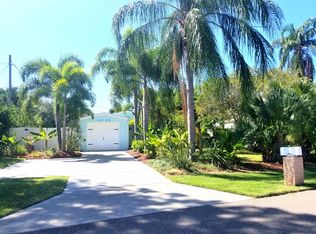 16102 Redington Dr, Redington Beach, FL 33708