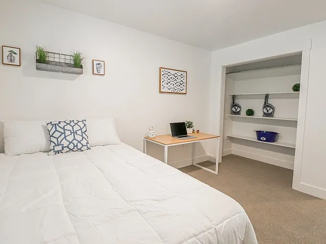 Fleur De Lis Apartments — Photo 10