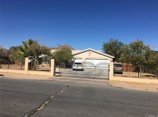 15574 Tonekai Rd, Apple Valley, CA 92307