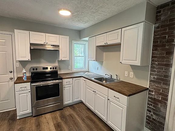 3rd image of 211 S Emerson Ave #2