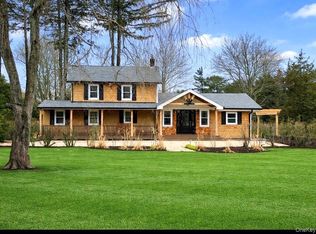 85 Lewis Rd, East Quogue, NY 11942