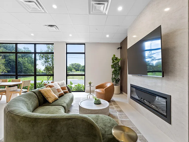Cauley Residences by Trion Living — Photo 3