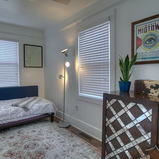 2 bed, 1060 sqft, $1,800 — Photo 4