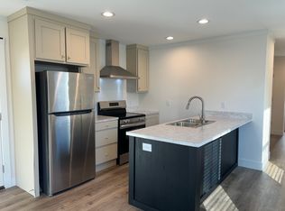 133 Creek Ridge Rd #133, Greensboro, NC 27406