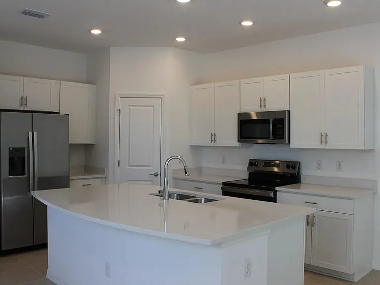 2185 Hallier Cv — Photo 7