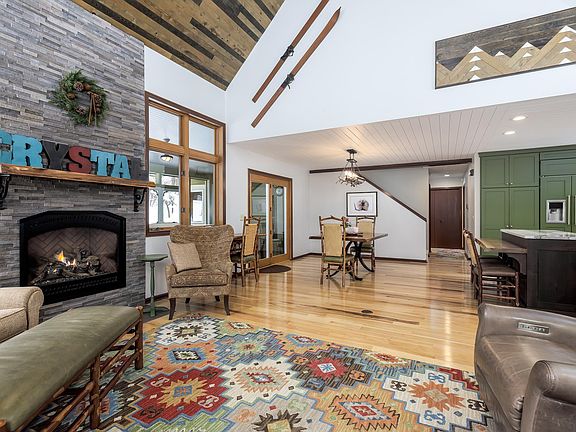 5th image of 11610 Mountain Woods Dr