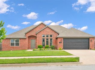 328 N Otoe St, Farmington, AR 72730