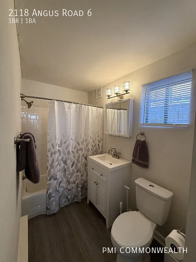 1 Bed / 1 Bath Furnished Apartment (Available 11/15/26) — Photo 3