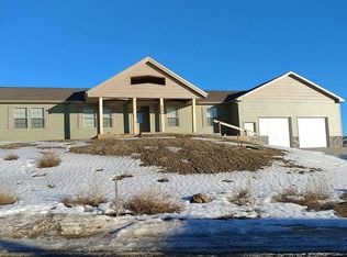200 Sunset Ave, Glendive, MT 59330