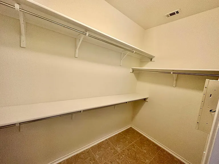 413 Hunters Hill Dr — Photo 20