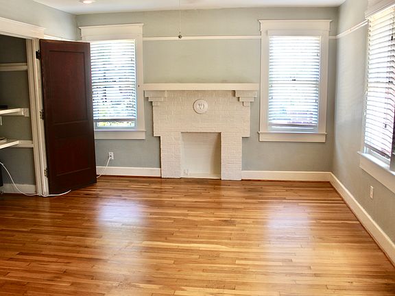4th image of 701 W Swann Ave APT 1