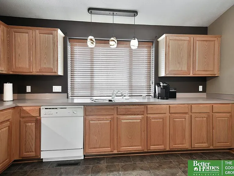 17038 Sahler St — Photo 11