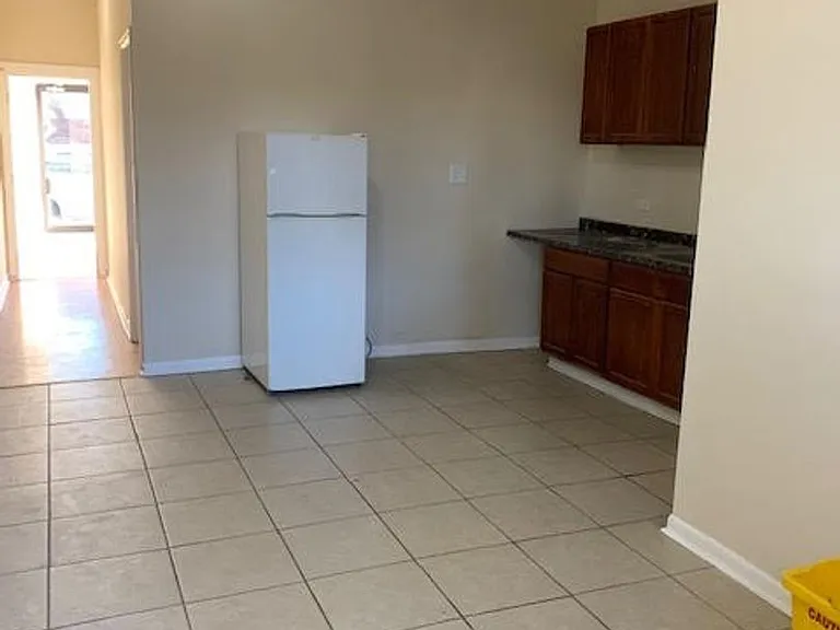 2900-04 N Laramie Avenue W George St #5200-06 — Photo 11