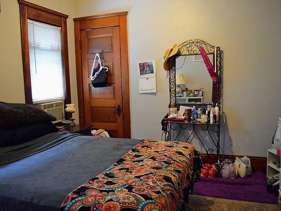 5th image of 3205 Archwood Ave