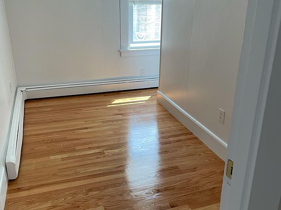5th image of 7 Amero Ct #2