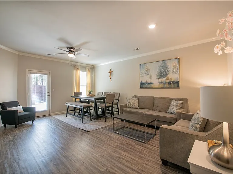 2514 Piering Dr — Photo 6