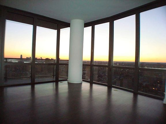 2nd image of 101 W 24th St APT 30B