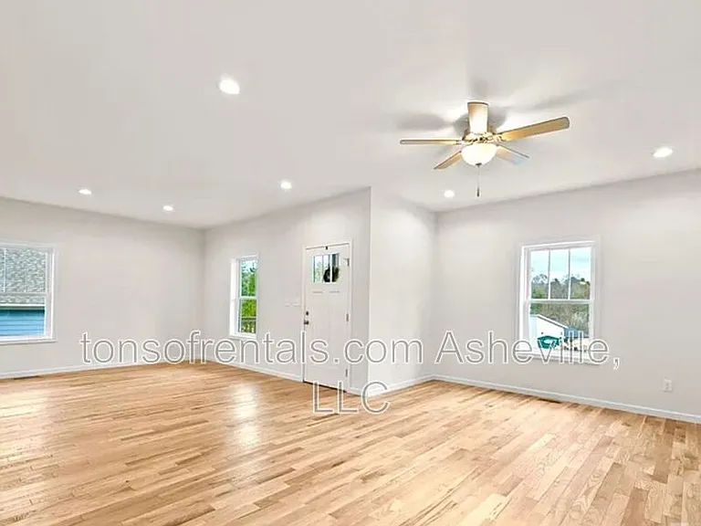 7 Berry Crest Ln — Photo 6
