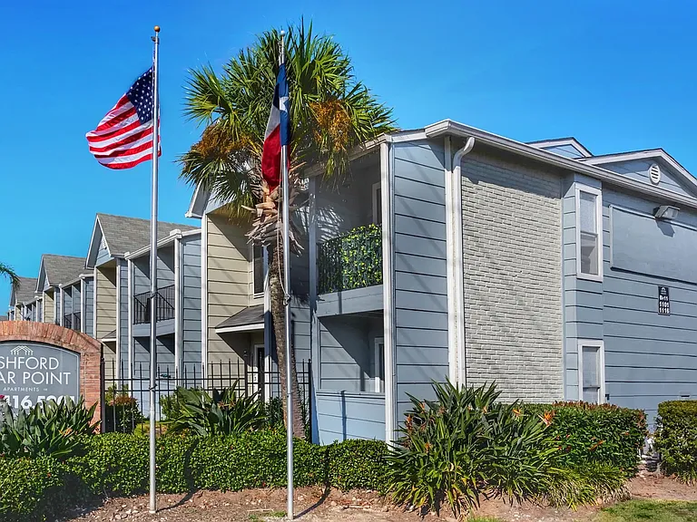 Ashford-Briar-Point-Houston-Outside