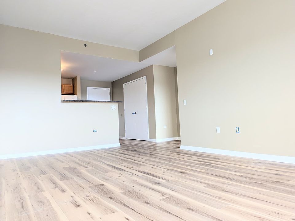 1st image of 1 Carriage City Plz APT 1412