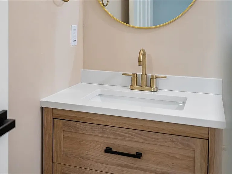 504 Piedmont Ave — Photo 17