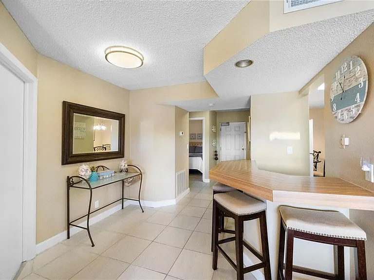 1515 Pinellas Bayway S #7 — Photo 7