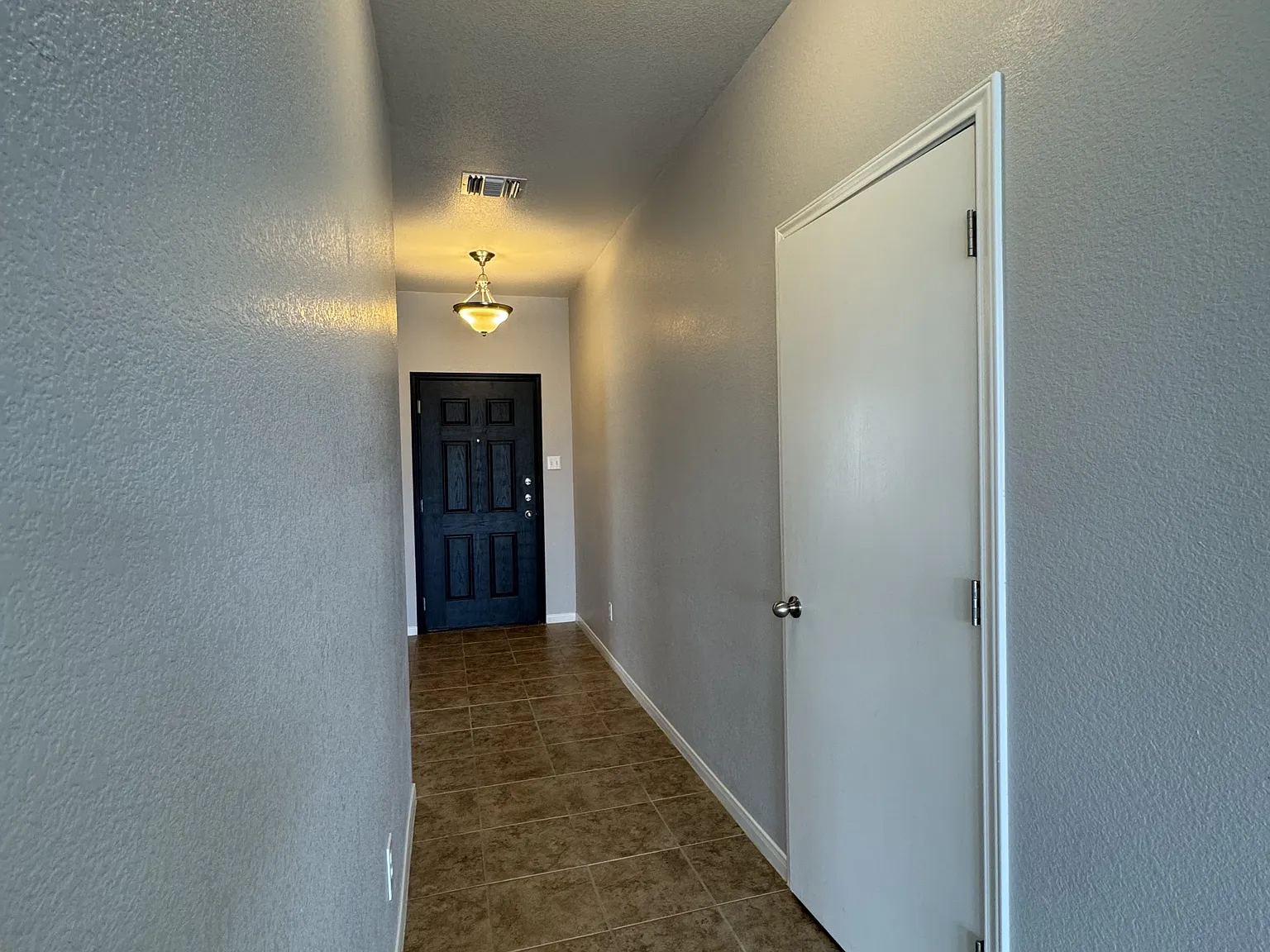 1112 Jamestown Drive - 1 — Photo 3
