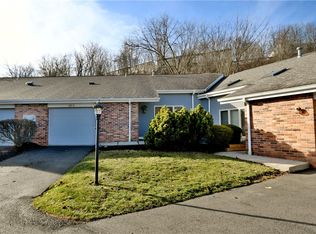 208 Queens Ct, Canonsburg, PA