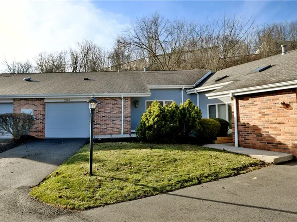 208 Queens Ct, Canonsburg, PA 15317