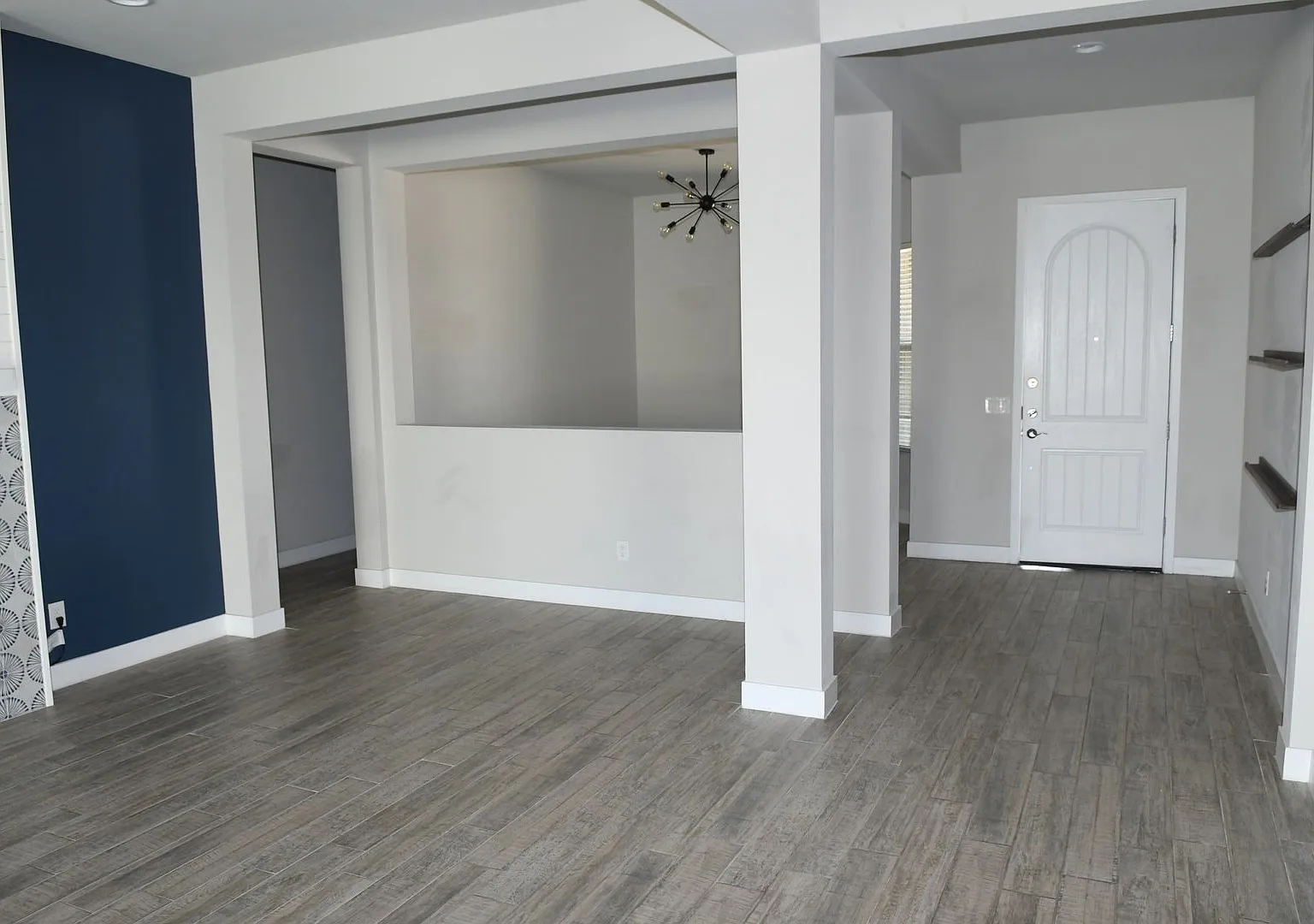 Ideal 4 Br 3 Ba 3 Cg Home Near W Glendale Ave and Loop 101 in Glendale — Photo 3