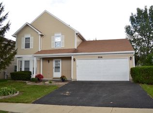 814 Idaho St, Carol Stream, IL 60188