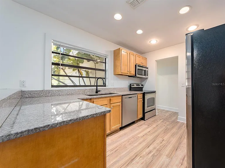 2242 Indian Ave S — Photo 7