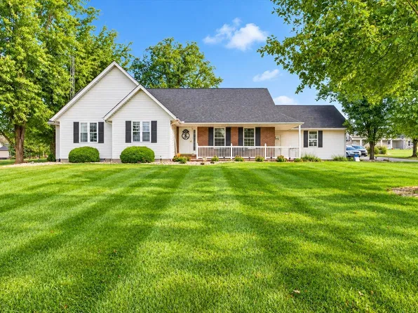 113 N Eagle Dr, Montgomery, IN 47558
