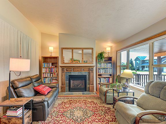 5th image of 1370 Ranchview Rd