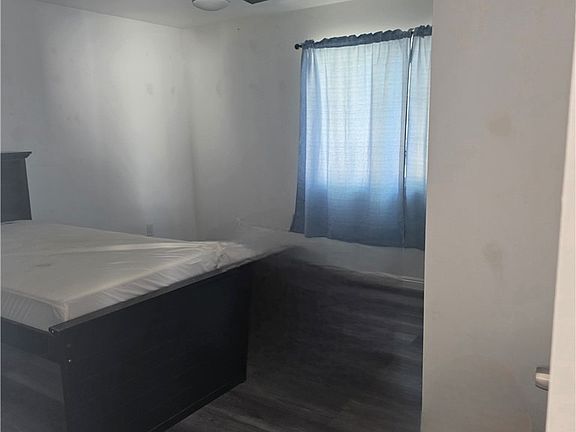 5th image of 1355 S Downey Rd