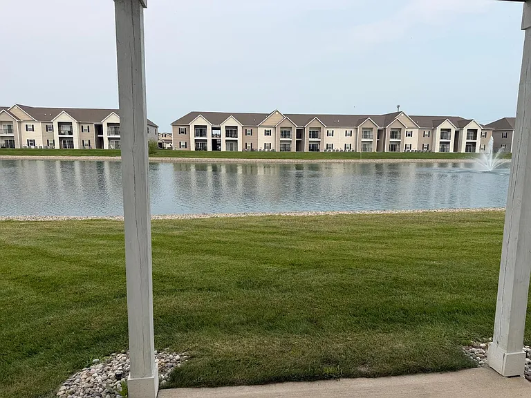 4703 Lakeside Dr — Photo 3