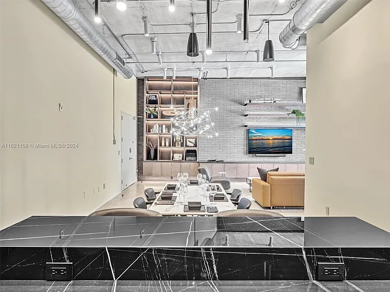 250 NW 23rd St #410 — Photo 10