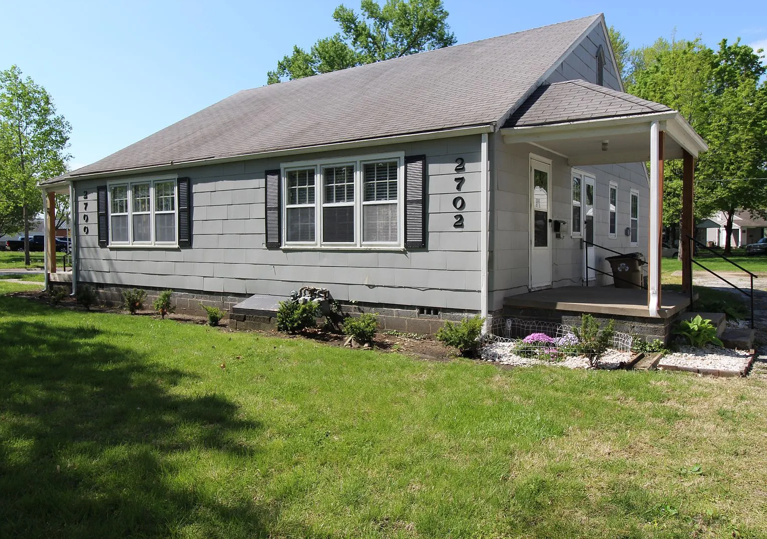 Fully Renovated 1 Bedroom 1 Bath in North Kansas City — Photo 2